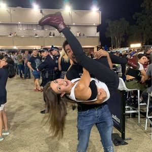 Meet your Posher, Toni-jo